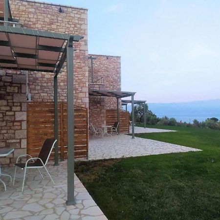 Stone Bay Houses In Messinia Kalamaki Beach Area Chrani Luaran gambar